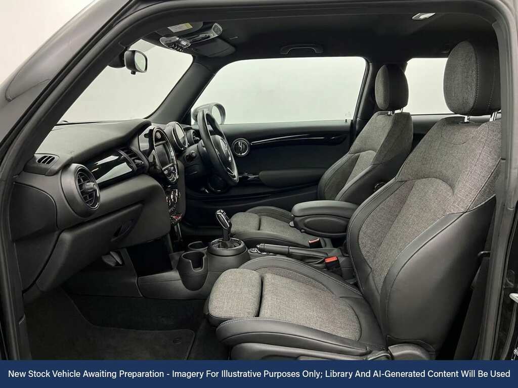 Mini Electric Cooper Se 32.6Kwh Level 2 Hatchback A Black #3