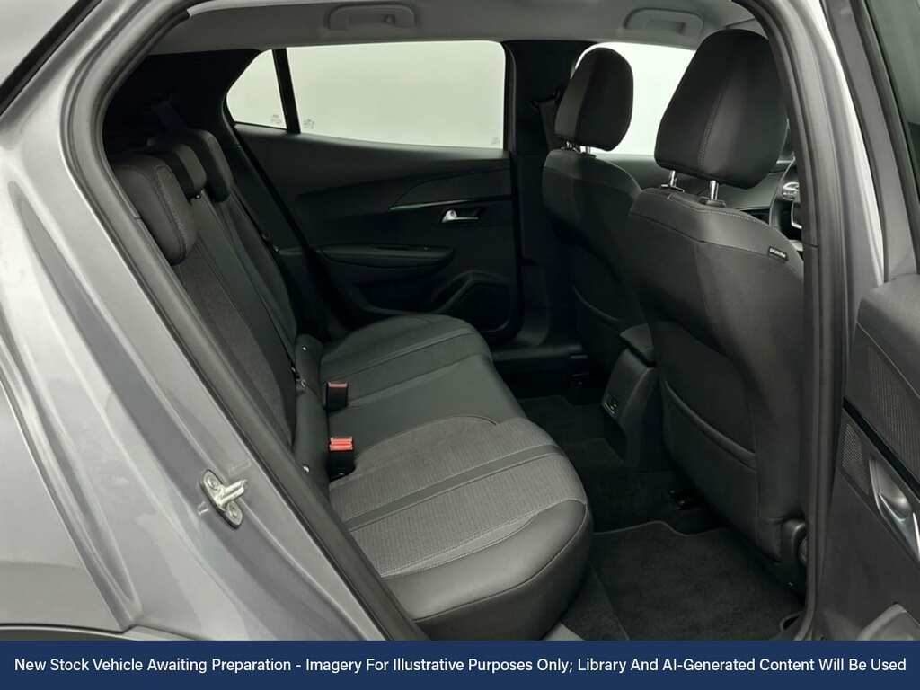 Peugeot 2008 1.2 Puretech Allure Suv Euro 6 Grey #3