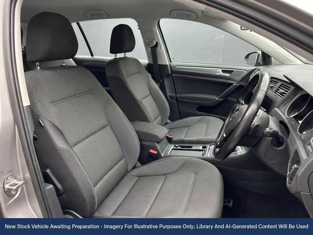 Volkswagen e-Golf 35.8Kwh E-golf Hatchback 136 Ps Silver #3