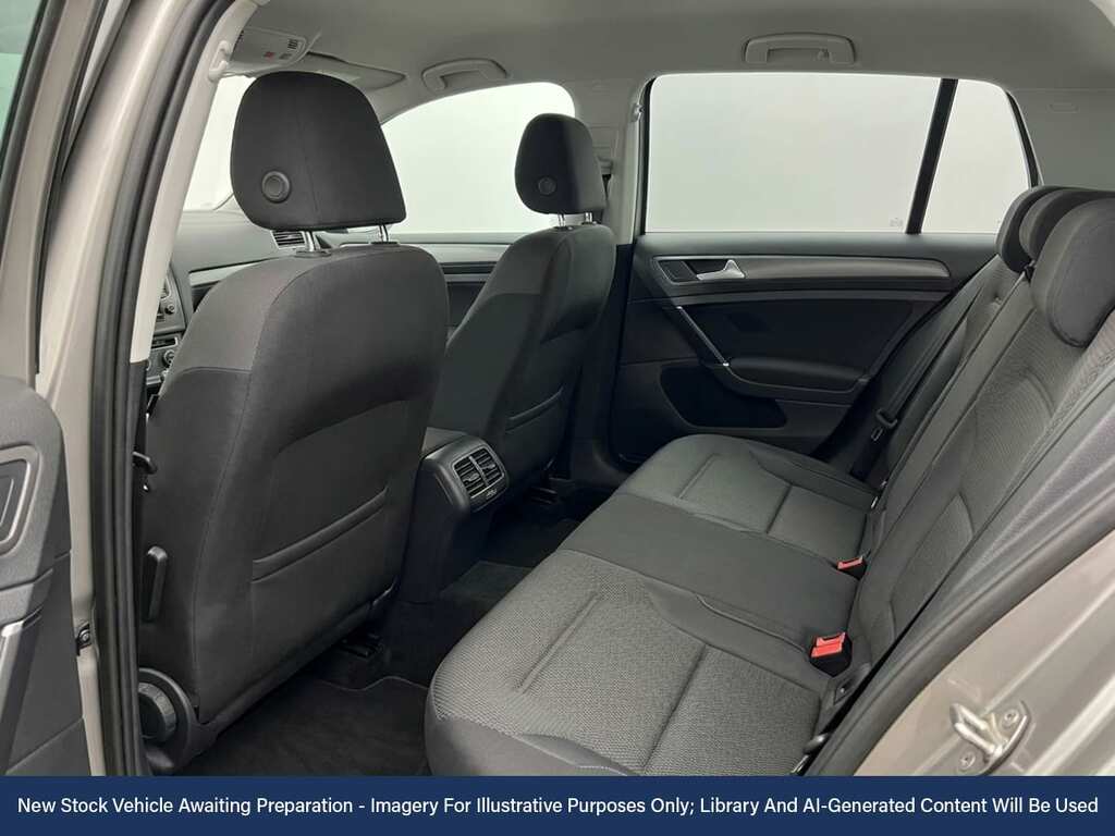 Volkswagen e-Golf 35.8Kwh E-golf Hatchback 136 Ps Silver #4