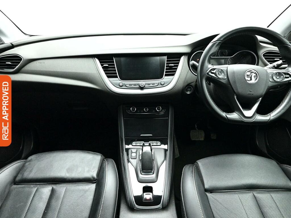 Vauxhall Grandland X Griffin Edition White #2