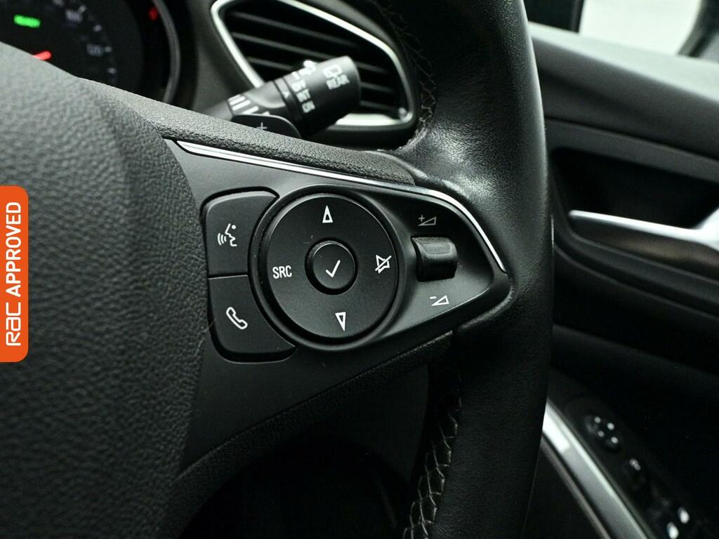Vauxhall Grandland X Griffin Edition White #24