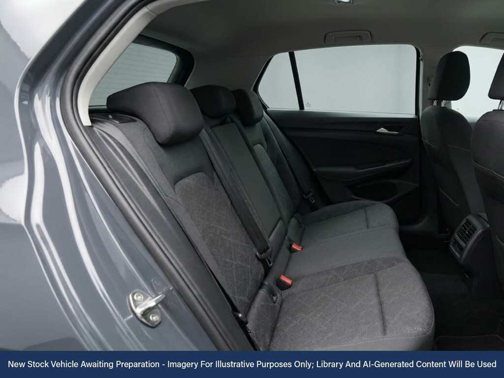 Volkswagen Golf 1.5 Etsi 150 Life Dsg #3
