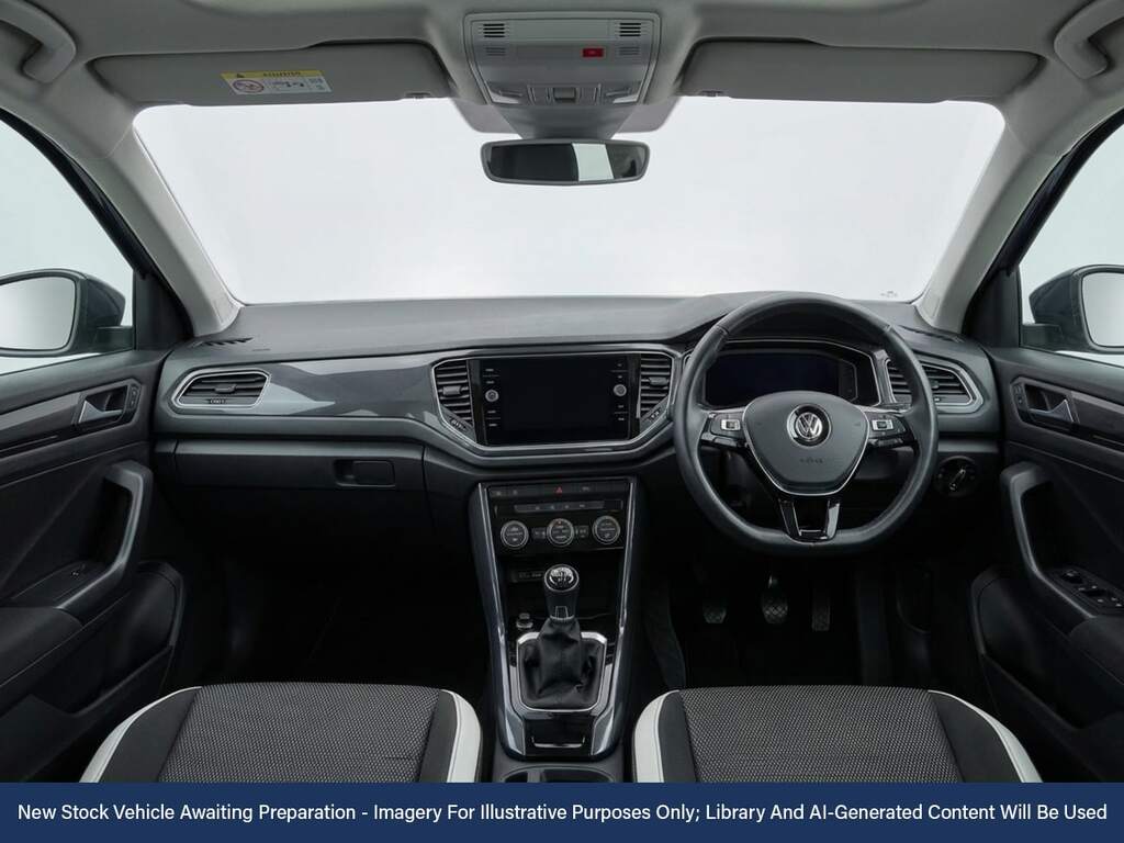Volkswagen T-Roc 1.0 Tsi Design White #4