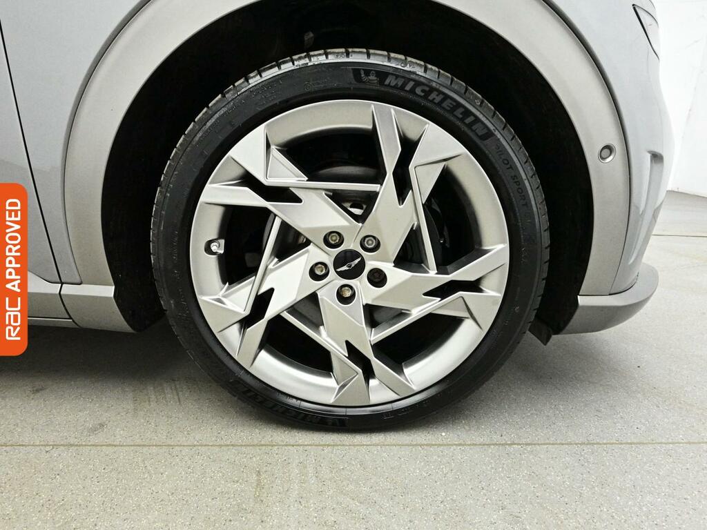 Genesis GV60 77.4Kwh Premium Suv 229 Ps White #12