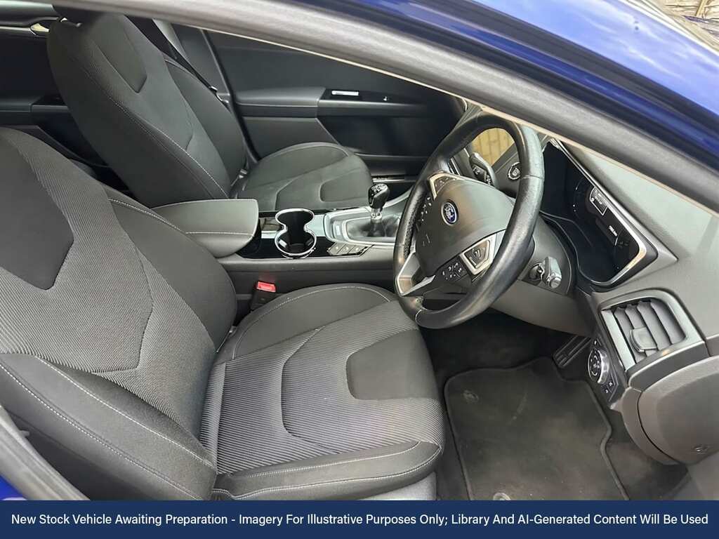 Ford Mondeo 2.0 Tdci Titanium Hatchback Euro Blue #2