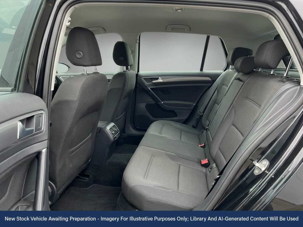 Volkswagen e-Golf 35.8Kwh E-golf Hatchback 136 Ps Black #4