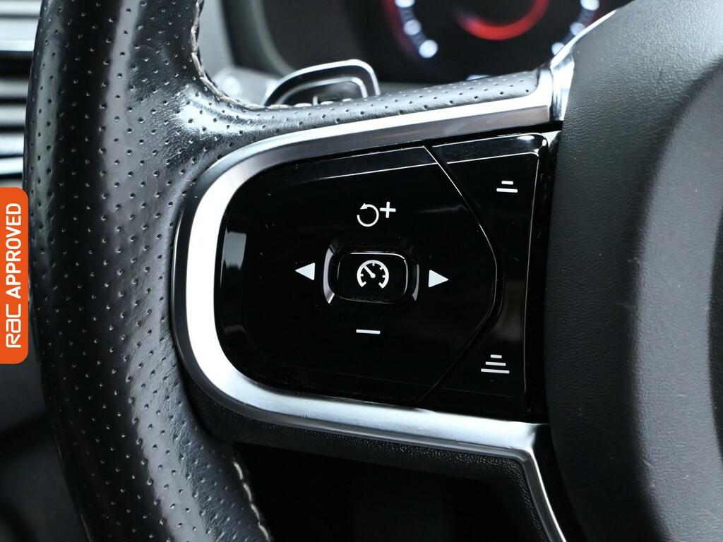 Volvo XC90 D5 Powerpulse R-design Awd White #17