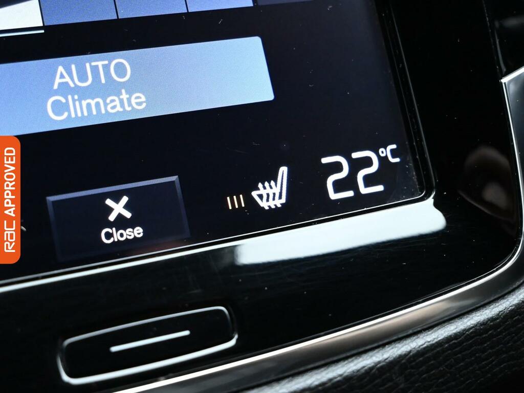 Volvo XC90 D5 Powerpulse R-design Awd White #16