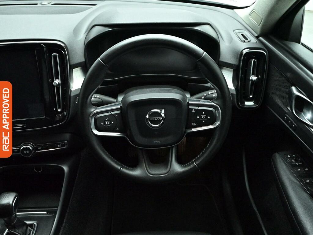 Volvo XC40 Xc40 Momentum Pro T3 White #8