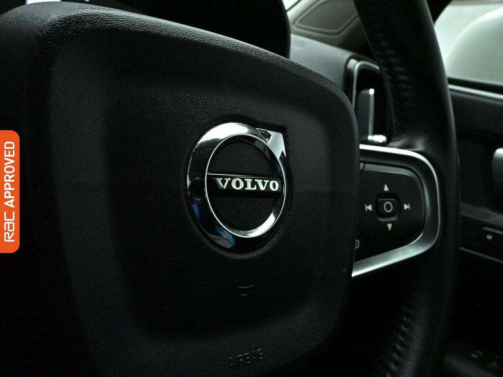 Volvo XC40 Xc40 Momentum Pro T3 White #20