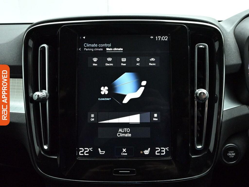Volvo XC40 Xc40 Momentum Pro T3 White #15