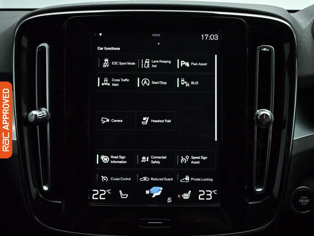 Volvo XC40 Xc40 Momentum Pro T3 White #18