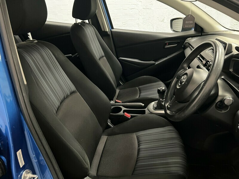 Mazda 2 Mazda 2 Se-l Nav White #26