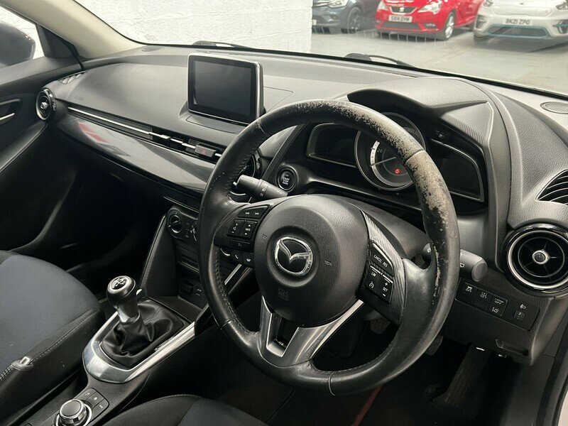Mazda 2 Hatchback 1.5 Skyactiv-g Se-l 201666 White #11