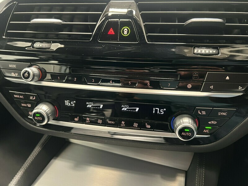 BMW 5 Series 520D M Sport Touring White #22