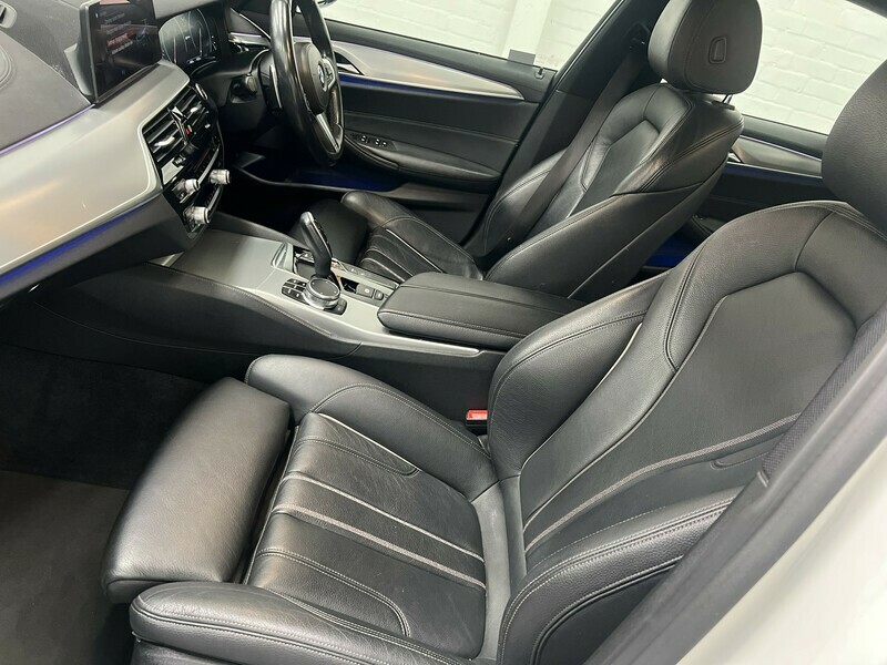 BMW 5 Series 520D M Sport Touring White #29