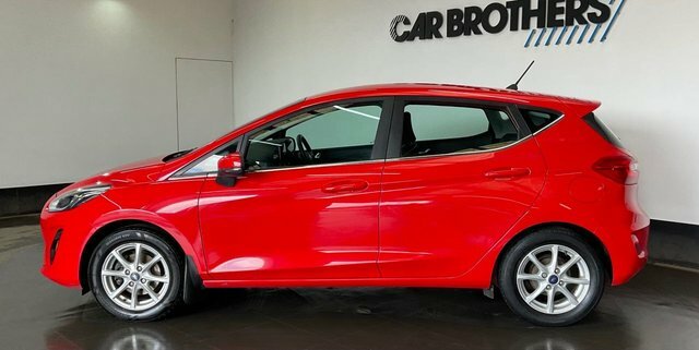 Ford Fiesta 1.1 Ti-vct Zetec Hatchback Euro KGZ8922 Red #6