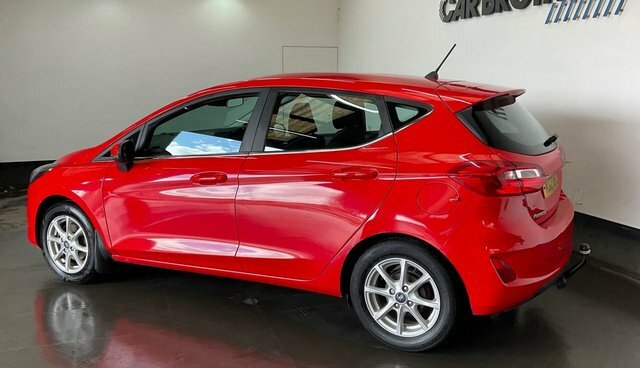 Ford Fiesta 1.1 Ti-vct Zetec Hatchback Euro KGZ8922 Red #5