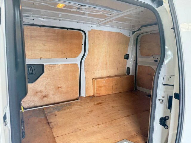 Vauxhall Vivaro 1.5 Turbo D 2700 Sportive Panel Van 6Dr Man White #4