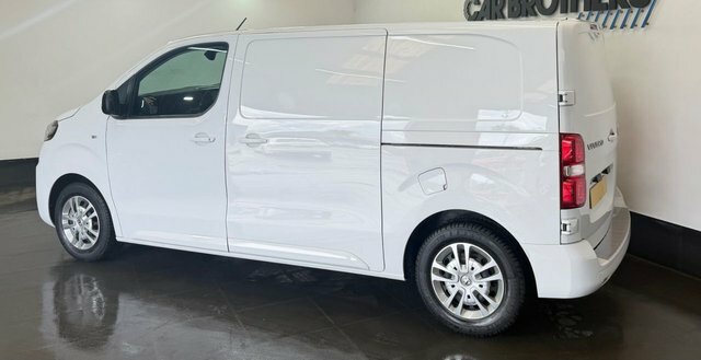 Vauxhall Vivaro 1.5 Turbo D 2700 Sportive Panel Van 6Dr Man White #6