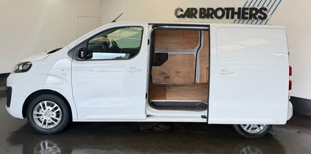 Vauxhall Vivaro 1.5 Turbo D 2700 Sportive Panel Van 6Dr Man White #5