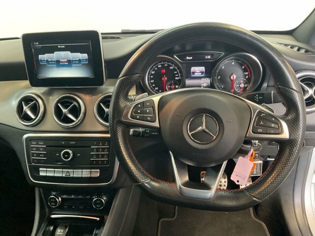 Mercedes-Benz CLA Class Cla 180 Amg Line Tip Black #13