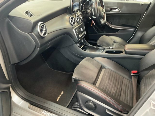 Mercedes-Benz CLA Class Cla 180 Amg Line Tip Black #9