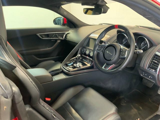 Jaguar F-Type 2.0 P300 First Edition Grey #16