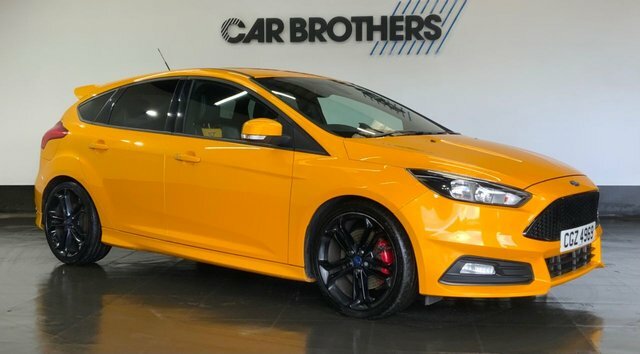 Ford Focus 2.0T Ecoboost St-2 Hatchback Eur Yellow #2
