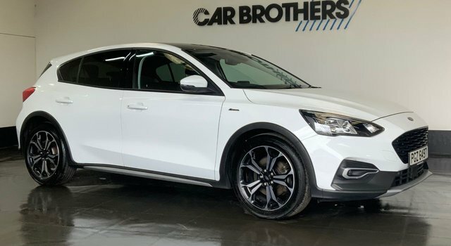 Ford Focus 1.5T Ecoboost Active X Hatchback E White #2