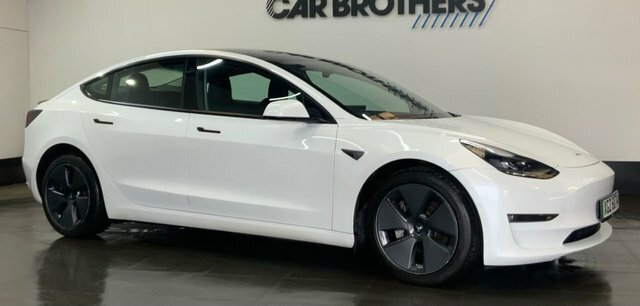 Tesla Model 3 Dual Motor Long Range Saloon 4 White