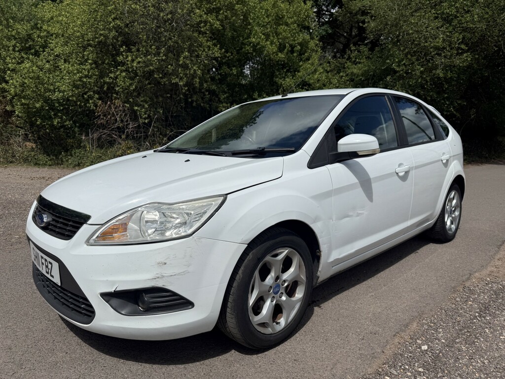 Ford Focus 1.6 Sport 2011 SH11FBZ White #3