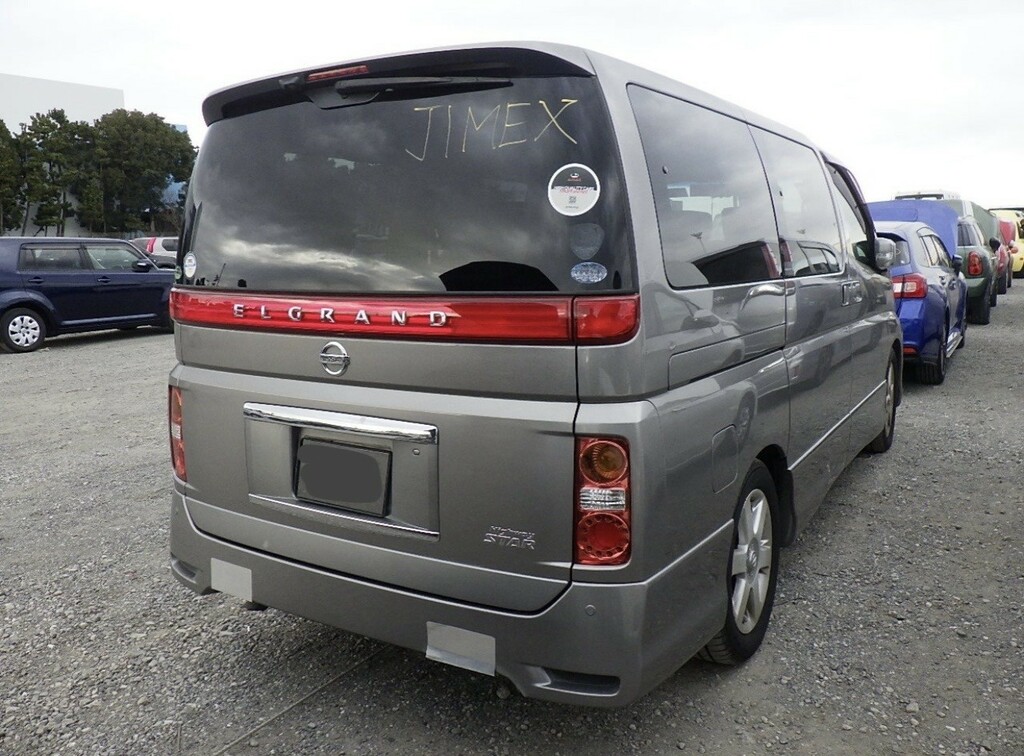 Nissan Elgrand 2009 Silver #6