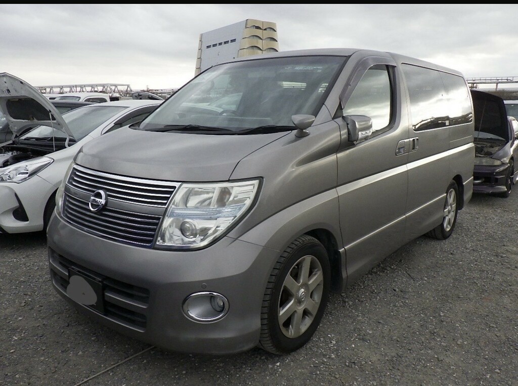 Nissan Elgrand 2009 Silver #3