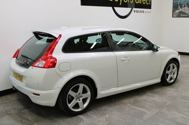 Volvo C30 2009 1.6 R-design White #4