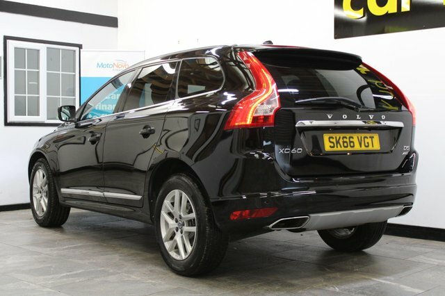 Volvo XC60 2016 2.4 D5 Se Lux Nav Awd Euro 6 Ss SK66VGT Black #3
