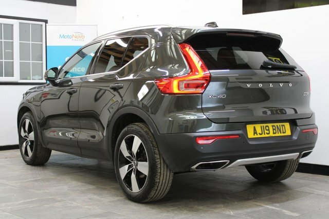 Volvo XC40 2019 2.0 D3 Inscription Pro Suv AJ19BND Grey #3