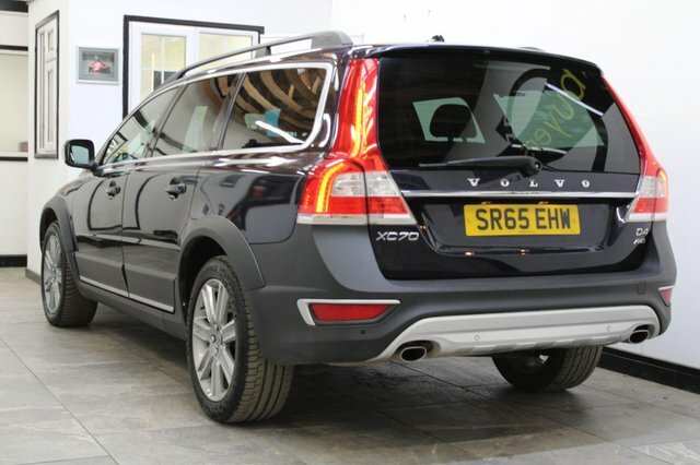 Volvo XC70 2015 2.4 D4 Se Lux Awd Euro 6 Ss Blue #3