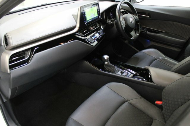 Toyota C-Hr 2020 2.0 Vvt-h Excel Cvt Euro 6 Ss White #2