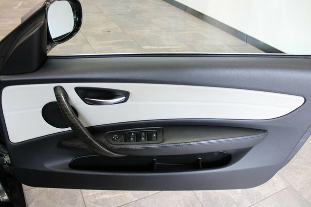 BMW 1 Series 2013 2.0 118I Exclusive Edition 141 Bhp Black #45