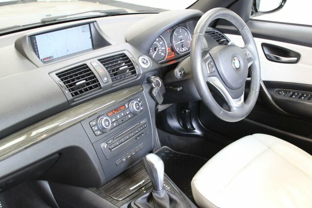 BMW 1 Series 2013 2.0 118I Exclusive Edition 141 Bhp Black #36