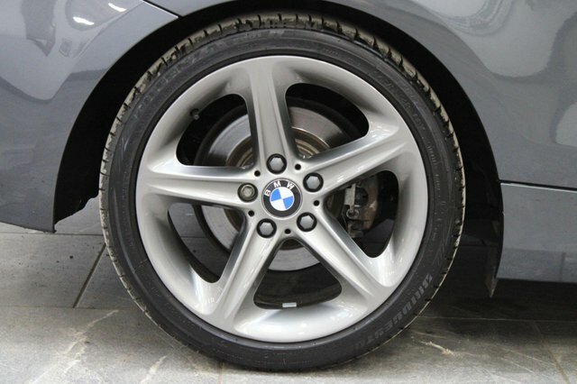 BMW 1 Series 2013 2.0 118I Exclusive Edition 141 Bhp Black #10
