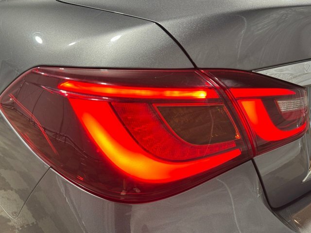 Infiniti Q70 Premium Saloon Grey #6