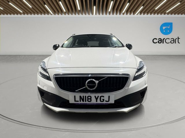 Volvo V40 Cross Country T3 Pro Hatchback LN18YGJ White #2