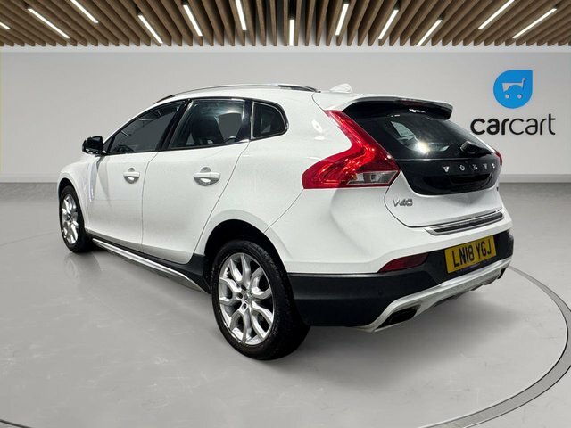 Volvo V40 Cross Country T3 Pro Hatchback LN18YGJ White #5