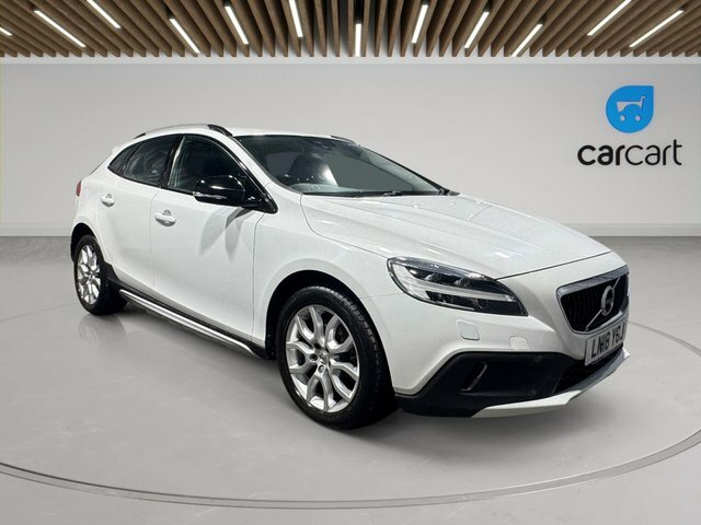 Volvo V40 Cross Country T3 Pro Hatchback White