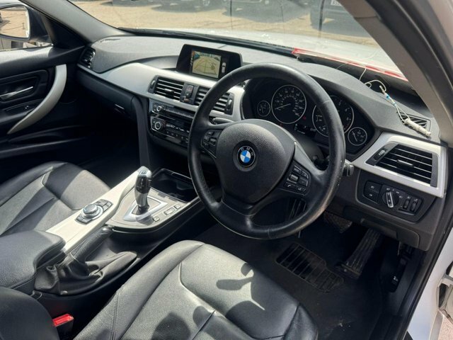 BMW 3 Series 318D Se Touring YE16RLU White #5