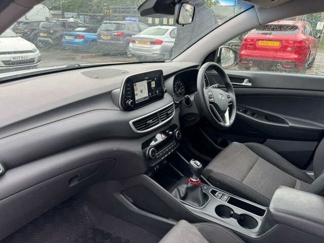 Hyundai Tucson Crdi Mhev Se Nav EF70FYP White #6