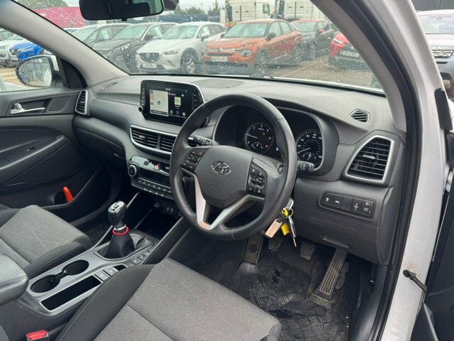 Hyundai Tucson Crdi Mhev Se Nav EF70FYP White #5